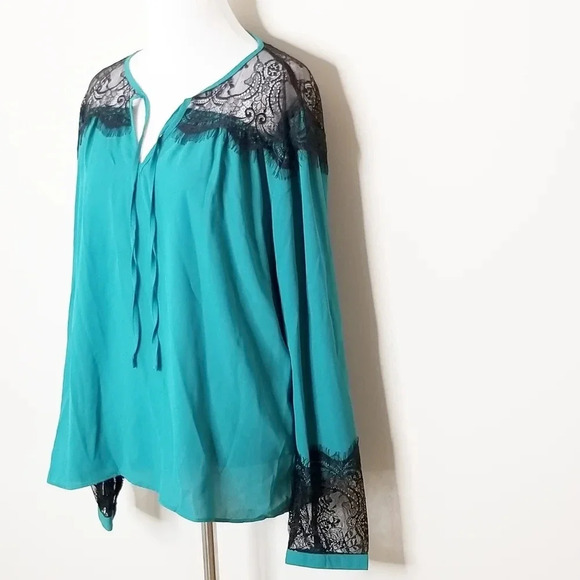 NWT Nicole Miller Green & Black Lace Inset Tie Neck Long Sleeve Blouse L - Picture 2 of 8